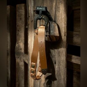 NWT Twig & Arrow Western Faux Leather Medallion Belt